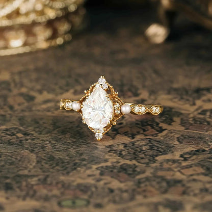 Kelariel 1.3 Carat Pear Solitaire Moissanite Ring