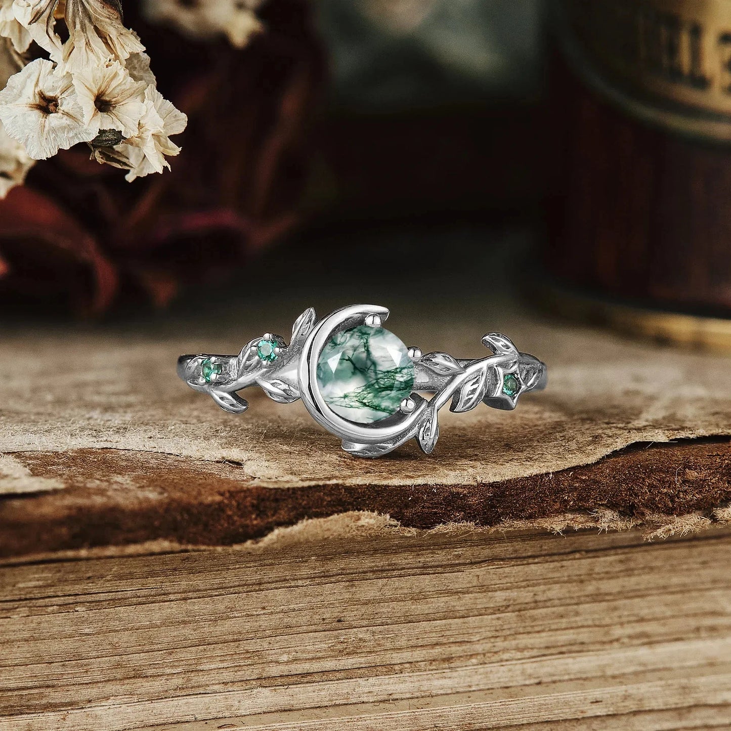 Qethriel Moss Agate Ring in 925 Silver