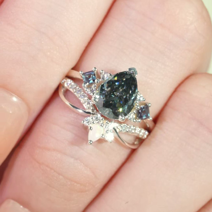 Meloriel 1 Carat Pear Stackable Alexandrite Ring Set in 925 Silver