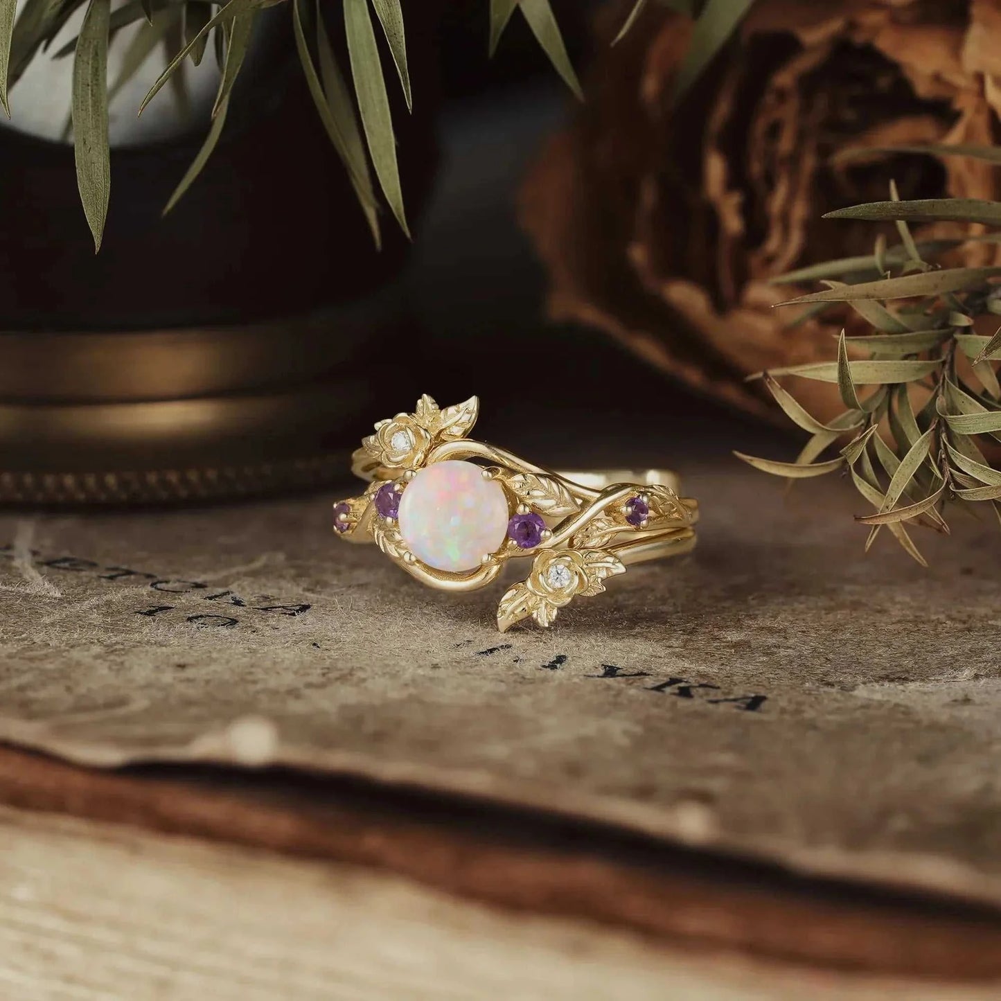 Nisilwen Opal Ring Set